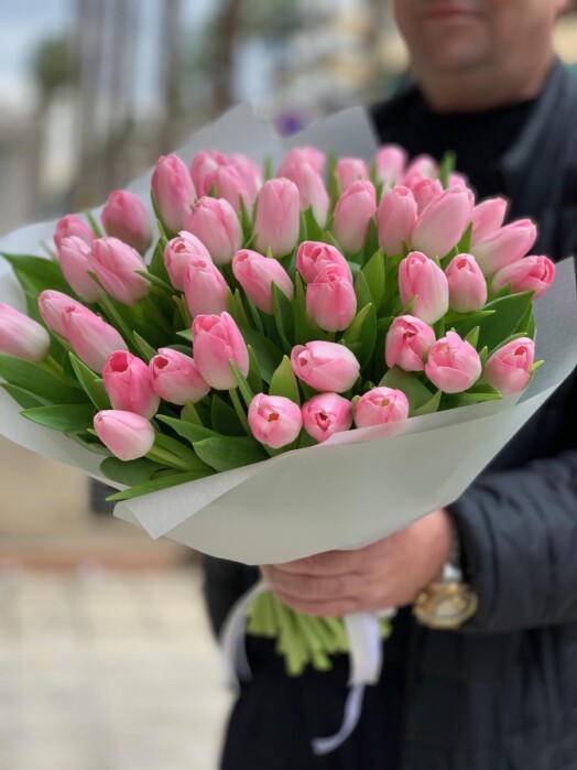 Bouquet of 50 pink tulips
